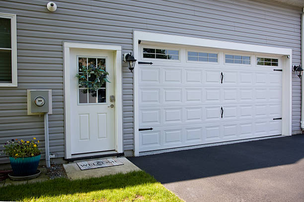 24/7 Emergency Garage Door Panel Replacement experts in Maggie Valley, NC